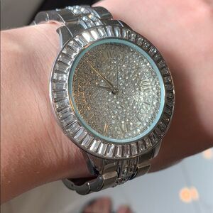 🎉Last deal 🎉Crystal women’s watch Rocawear